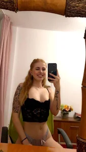 Lindsey_Tate Sweet like strawberry Immagine  2