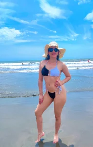 SamanthaBeltran Vacation 🏖️😎 Poză 3