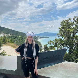 monika_k I love the sea and the mountains Pic