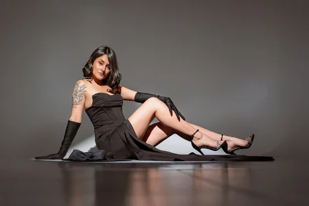 Alice_milf_ Vogue or Elle or L'officiel Which one would you see me? Poză 4