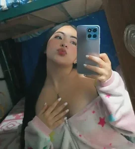 CatalinaSantana_PinkPublic Bild 2