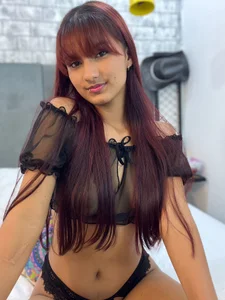 Maray_Lous: NEW HAIR CUT 👀✂️ ( 3 фото)