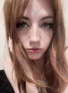 Eva__Bloom Public Kuva 3