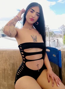 dark_dreams_ Hey guys, I'm back from vacation—we should play a bit. 🔥 slika 2