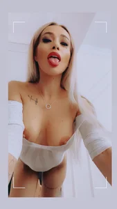 AlleRose A figment of your imagination 🌸 Foto 9