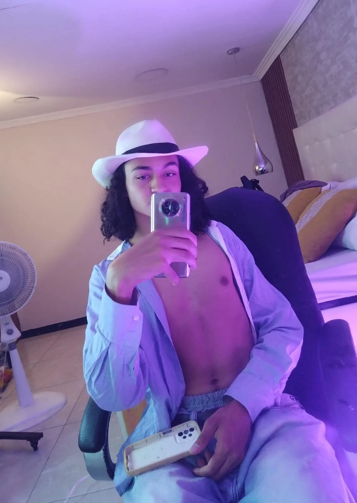 KyleeSmiith Právě oblíbené foto 4873