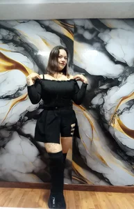 Victoria_Wilde_ Public Pic 5