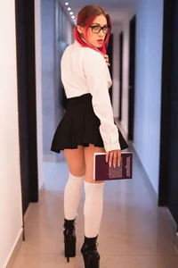 coralsmith11 kullanıcısının Teach this naughty schoolgirl to behave albümü -  fotoğraf