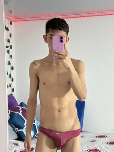 Noah_tyler_ Public صورة واحدة|Noah_tyler_ Public صورتان|Noah_tyler_ Public  7 صور|Noah_tyler_ Public  7 صورة