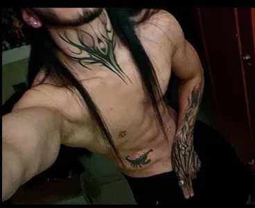 the_beast_master_ hey hey Pic 3