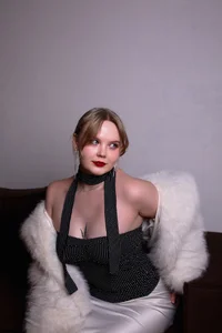 Essie_Fanning happy new year ♥ Pic 5