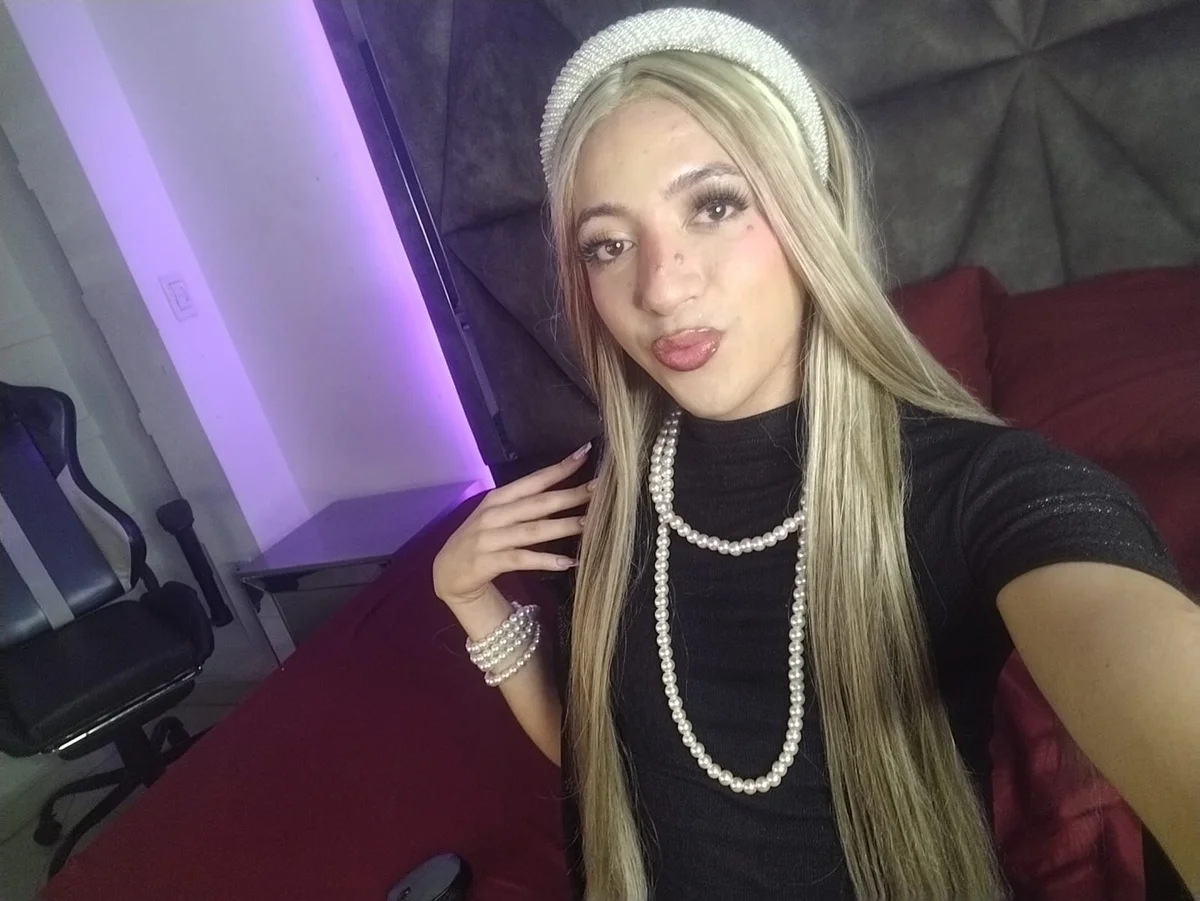 Трендове зображення  1660 ChloeNix