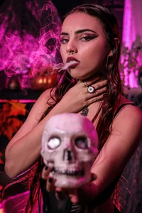 isis_jhempss spooky season😈🖤 Billede 4