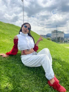 Raven_Lilith Public Pic 5