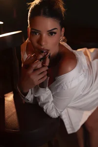 Ameliadickens Do you think there are a lot of clothes?  8টি ছবি