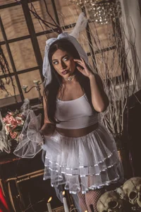 LisaHadwin Haunted bride 🎃 slika 2