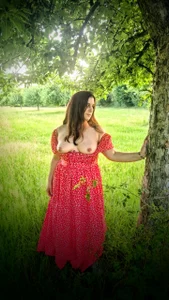 Addaline-girly Ballade dans un verger 사진 5