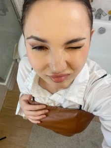 LeenaPuita How do you like my outfit? Pic