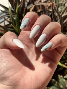 luna_berryy My nails 💅🏻💓 Pic 3