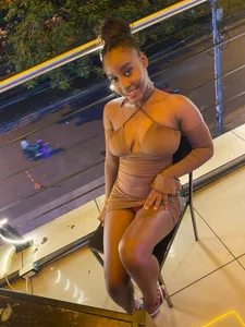 MichaelaCox: Enjoy Life ( 4 фото)