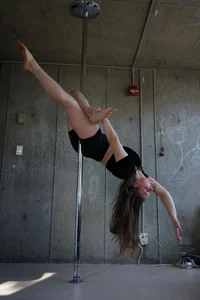 ananattania Up the Pole صورة واحدة|ananattania Up the Pole صورتان|ananattania Up the Pole  3 صور|ananattania Up the Pole  3 صورة