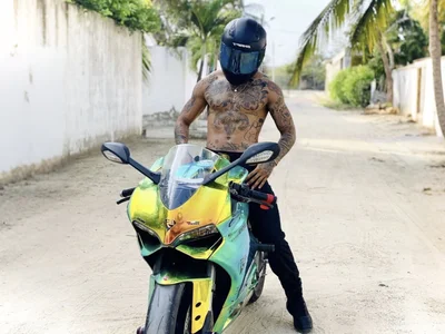 Melody_and_tony1 Tony Foto 2