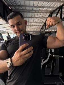 Marco_Vega Black tights & heavy lifts. Training hard just for you... 💪 slika