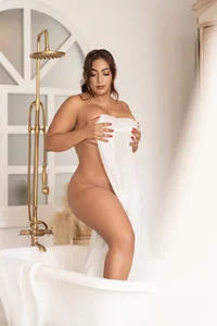 Karlla_Brown Serene and calm Pic 2