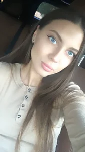 Melanie-Honey Public Pic 3