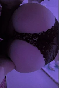m_o_n_s_t_e_r_e_n_e_r_g_y Public Pic 2