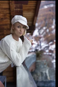 missdaisydiamond777 Cozy Corners & Flirty Glances slika 5