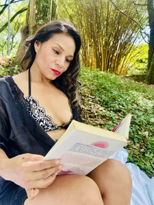 emmysandoval 💋🌙 Seductive Camping Getaway Foto 2