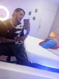 jonas_conor: HOW ARE YOU ?😏 ( 2 фото)