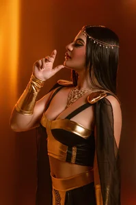 Catalina-Malave Cleopatra 🎃👁️‍🗨️✨ Poză 4