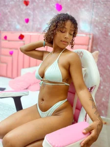 WILD_FIREE_ I have several looks stored for you 🌸💋 사진