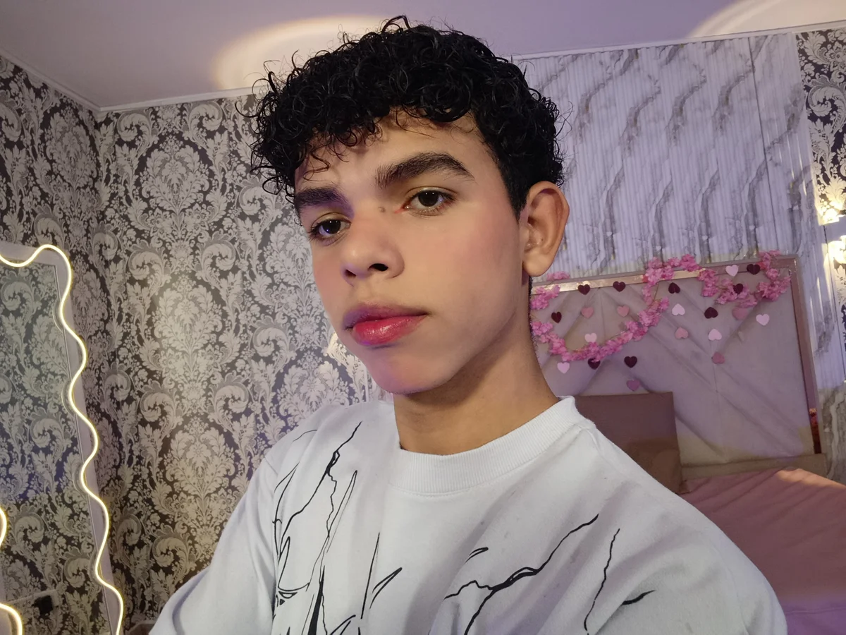 keahi_tay adlı kullanıcının viral fotoğrafları:  917