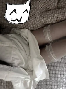 Lolykari Tease feets^^ Pic 3