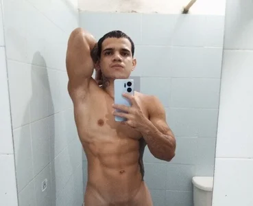 Zdjęcia Andrey_1997 In the shower 😈🥵: 