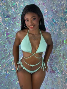 nikkystorm1_ SWEET AND SEXY 🍧❤️ Gambar 2