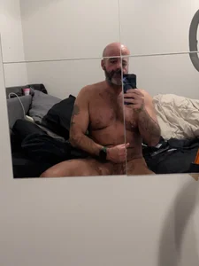 hungandsensitive Public 사진