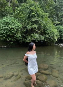 SUPERHOT_SHANTAL: River girl ( 2 фото)