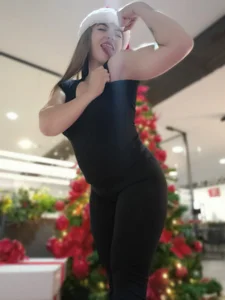 NatyLeone more christmas! Pic 4