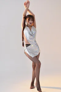 Hotary_Yuko gloss shine Pic 3