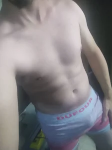 loquito261 after a shower Immagine  3