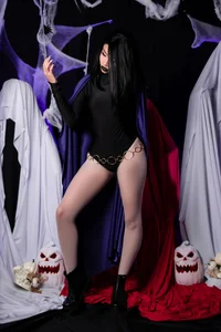 SammyJhulsの🔮 Raven: Halloween Special 🖤の 3枚の写真
