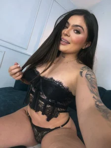 Zafiro21_ Just Me😏🔥 Foto 4