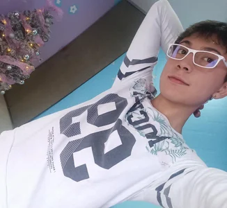 Naughty__Chrissのmeの 5枚の写真