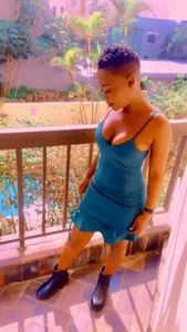 AngelaZamera Public টি ছবি