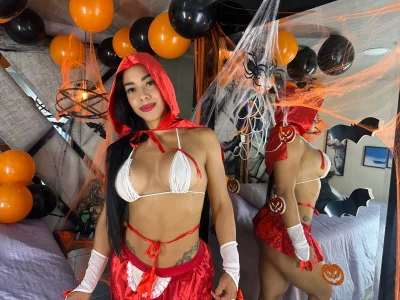 Leah_Evans3 HALLOWEEN Pic 6