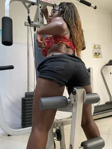 KhateShar we go to the gym together  5. fénykép